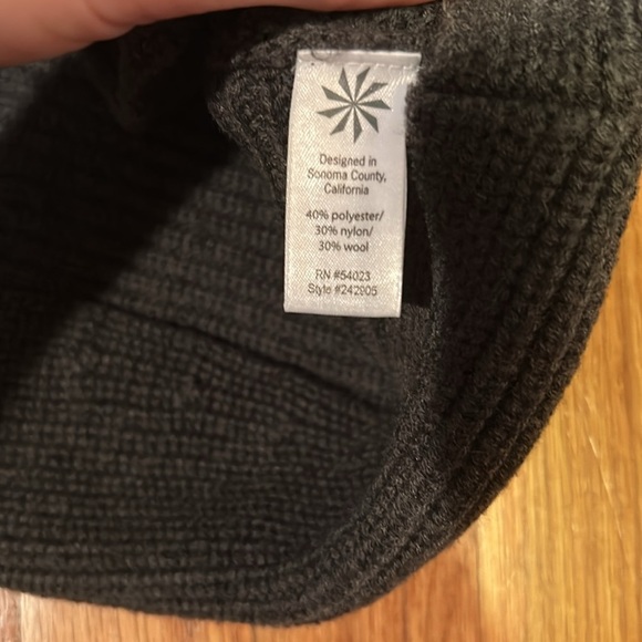 Athleta Women’s Gray Sweater Size Small - Picture 3 of 3